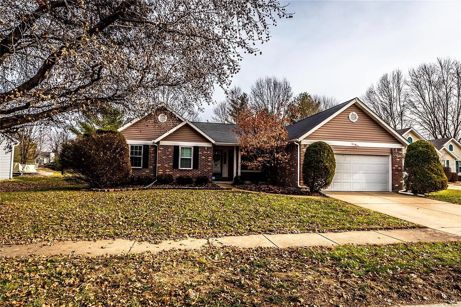 813 Keeneland Rd photo 1