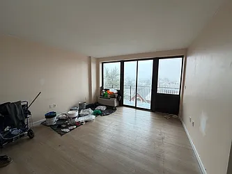 61 Village Road North, #5A