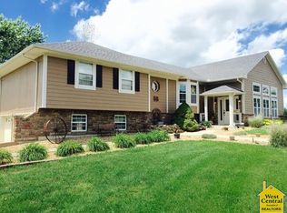 58 NE 231st Rd, Warrensburg, MO 64093