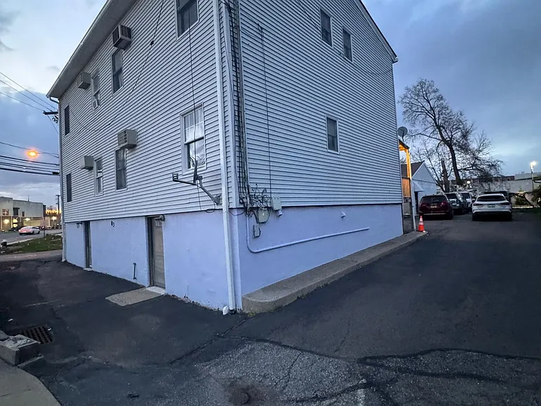 83 Lackawanna Ave #2 — Photo 2