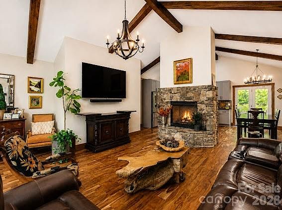 4th image of 77 E Lake Dr