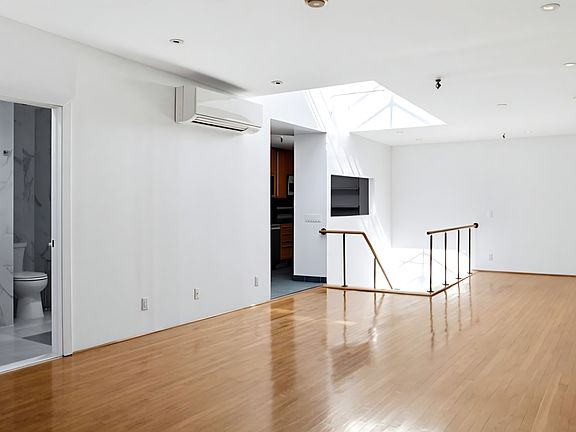 5th image of 83 Spring St #5F