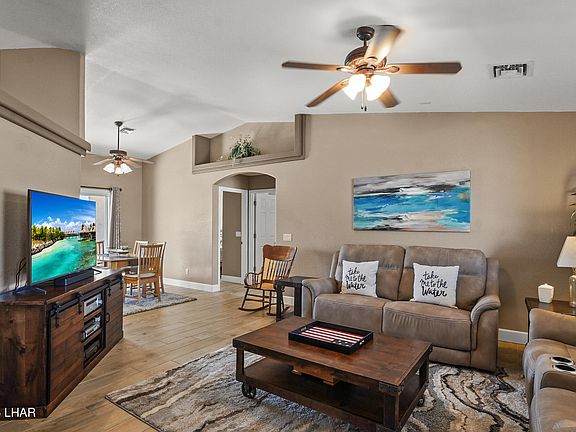 4th image of 3300 Horseshoe Canyon Dr