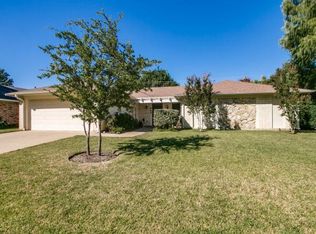 664 Highland Park Dr, Hurst, TX 76054