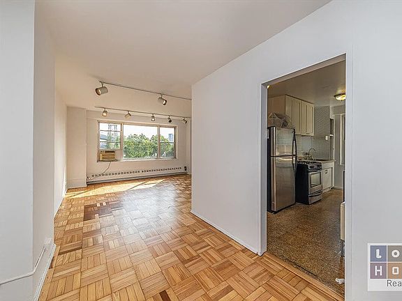 5th image of 457 Franklin D Roosevelt Dr APT A306