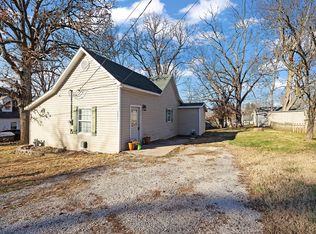 403 E Walnut St, Ozark, MO 65721