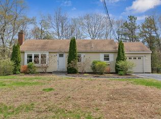 48 Woodside Dr, Kennebunk, ME 04043