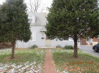 210 S Lombard Ave, Lombard, IL 60148