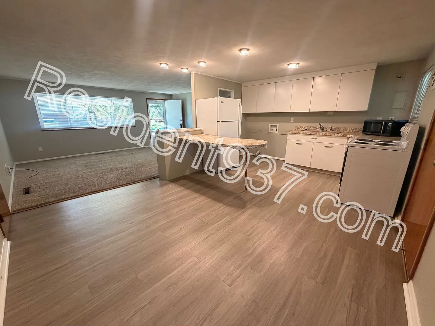 3 Bed 1 Bath Home — Photo 4