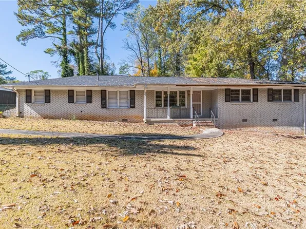 1747 Glenhaven Cir, Decatur, GA 30035