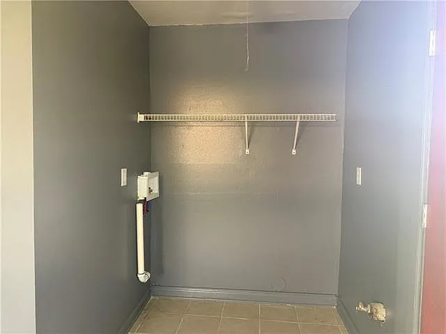 89 Marie Dr — Photo 10