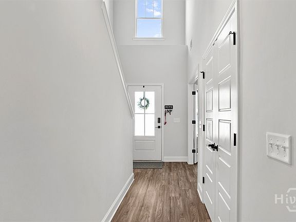 3rd image of 291 Timberlake Drive