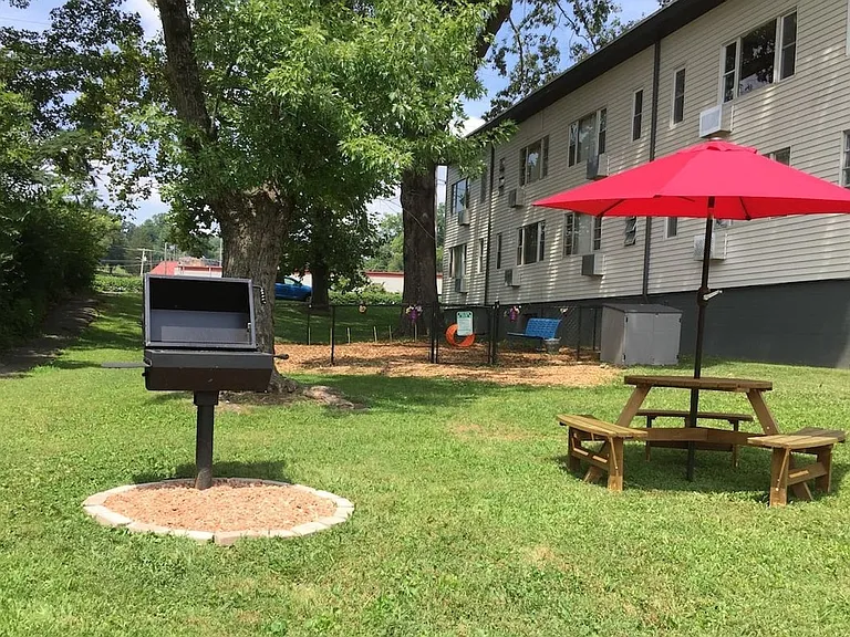 The Flats at Jackson Square — Photo 9