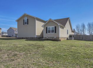 1341 Loren Cir, Clarksville, TN 37042