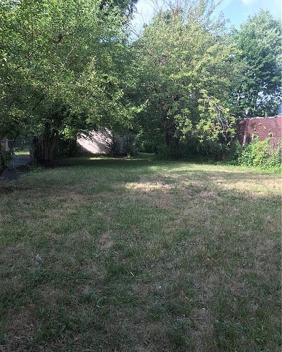 1st image of 1206 Carbon St