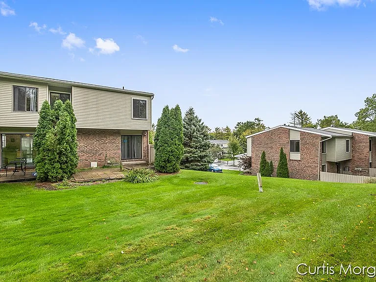 6215 Acropolis Dr SE — Photo 16