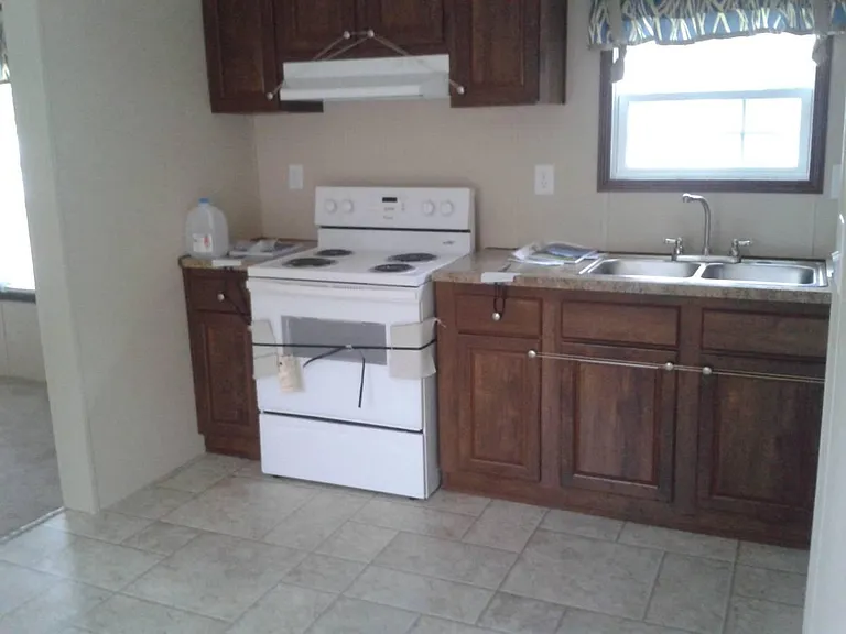 621 Live Oak Dr — Photo 6