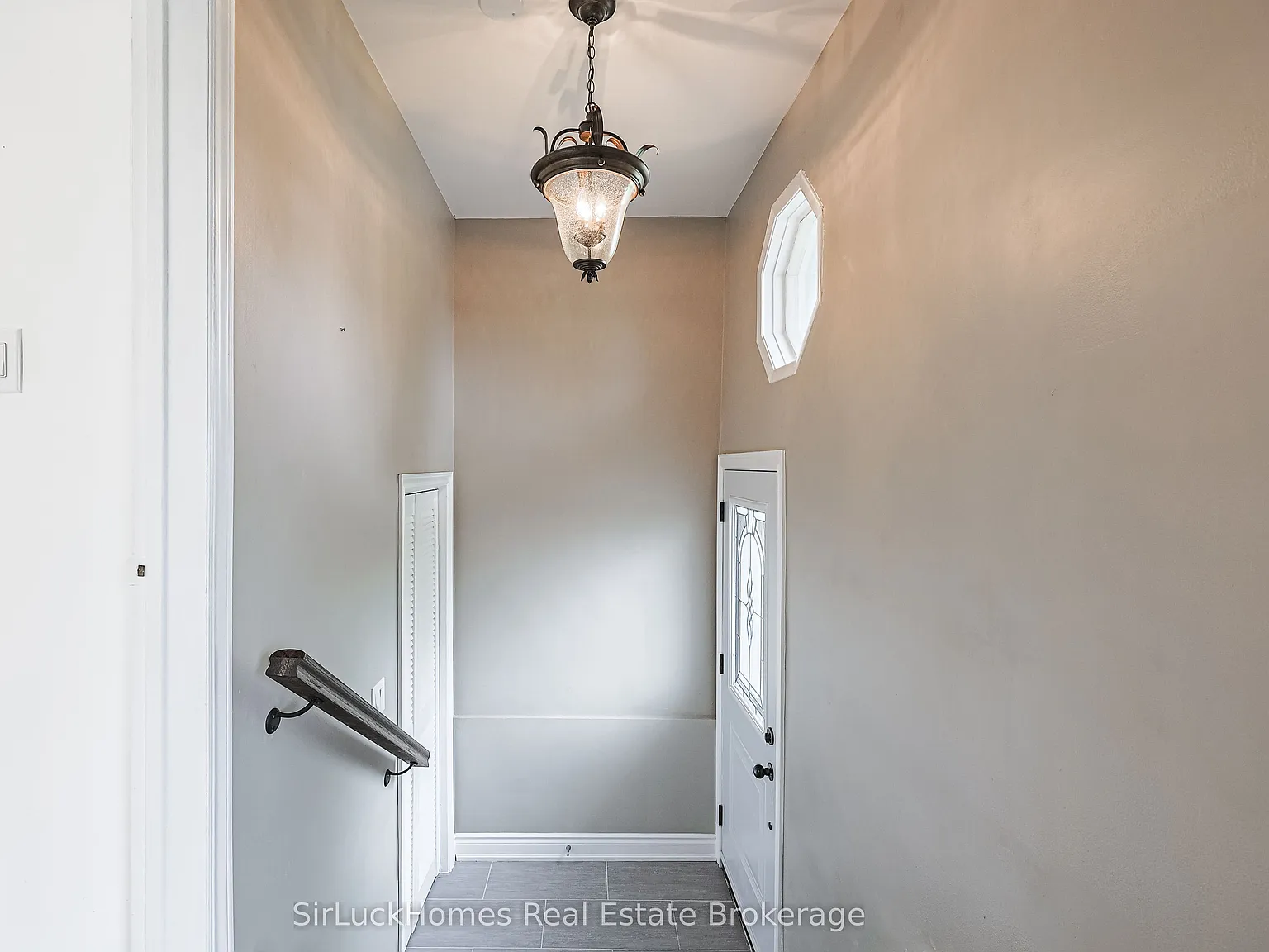 2 bed, $2,650 — Photo 3