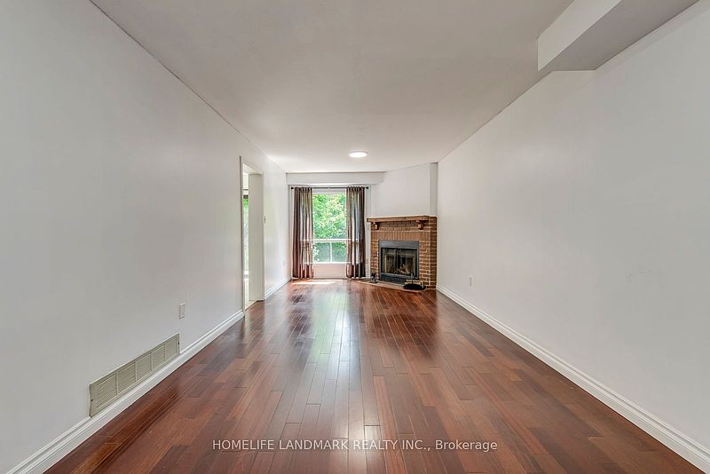 Oakville Townhouse for rent - 4 Bedrooms — photo 3