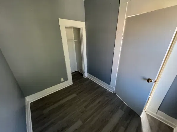 422 E Bowman St, South Bend, IN 46613