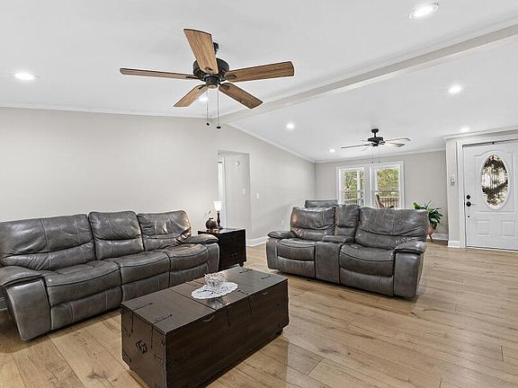 5th image of 7805 Afton Ln