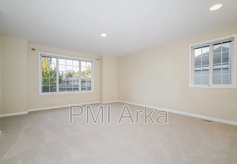 2451 238th Pl NE — Photo 9