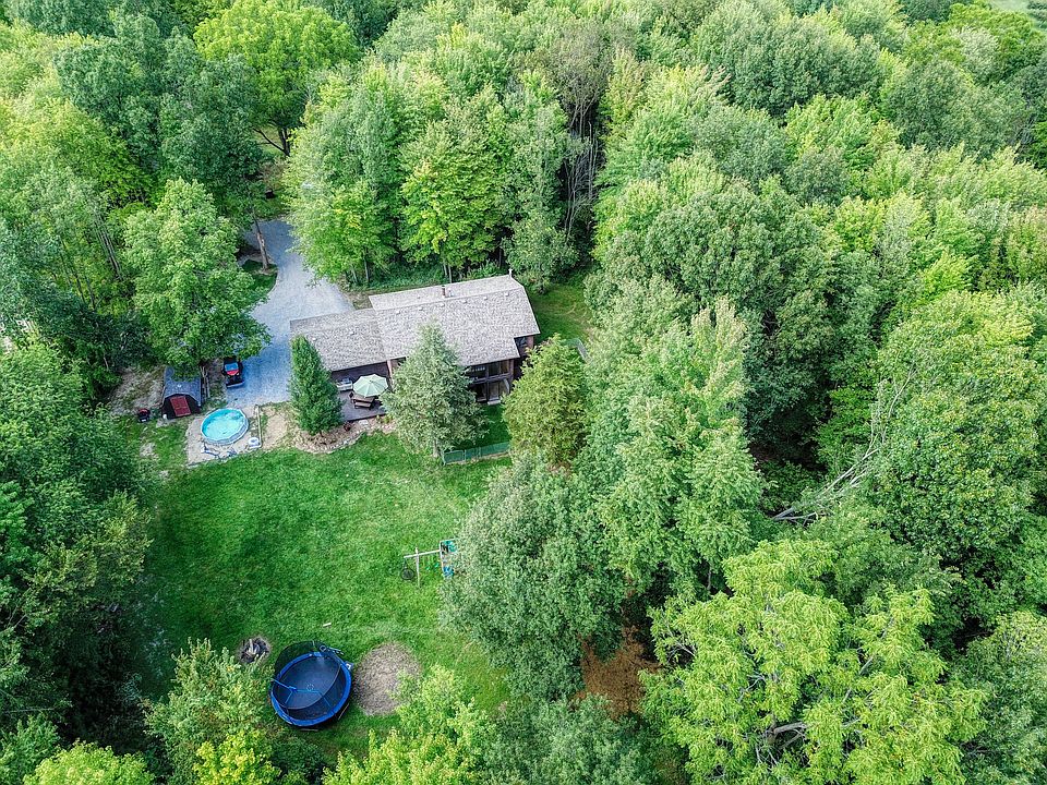 2nd image of 4144 Center Rd