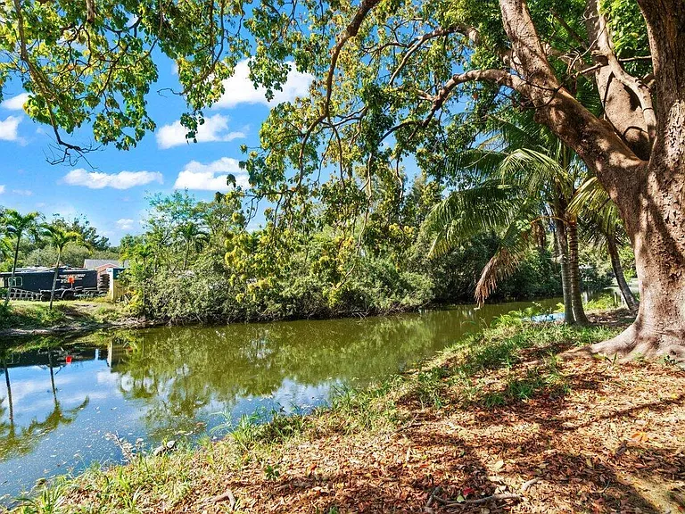 5313 Colbright Rd — Photo 45