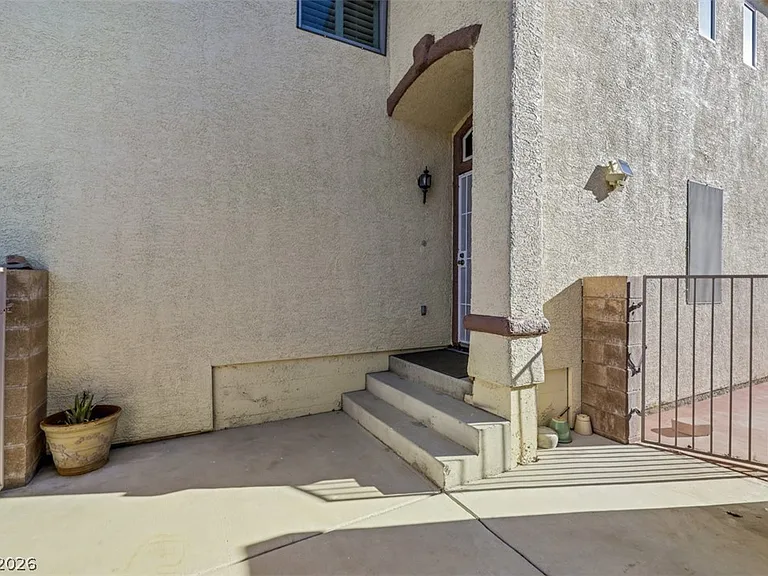 4626 Camden Bridge St — Photo 3