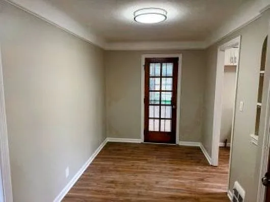 10806 Plymouth Ave — Photo 5