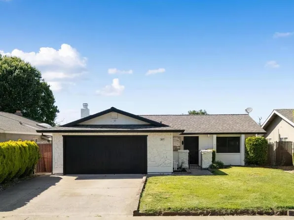 9417 Mira Del Rio Dr, Sacramento, CA 95827