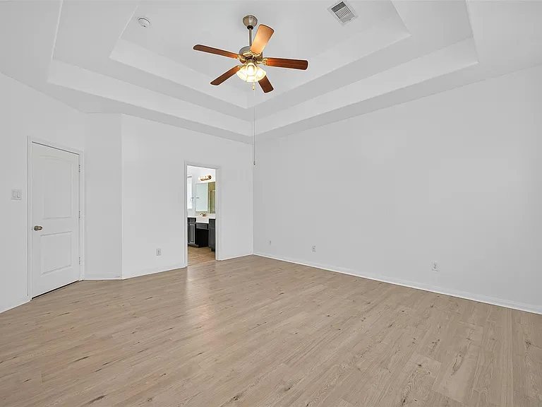83 W Wading Pond Cir — Photo 32