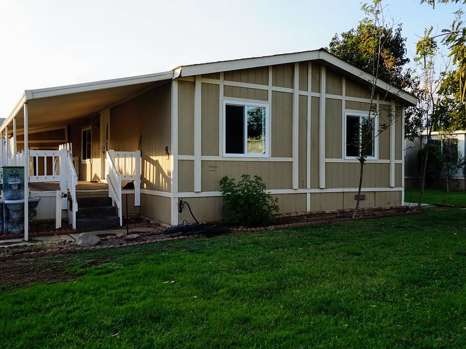 1st image of 5815 E La Palma Ave Space 93