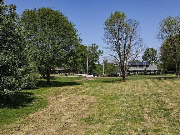 5th image of 14 McClary Dr #14