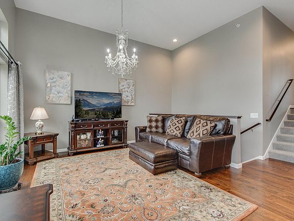3rd image of 13647 Brockway Ave