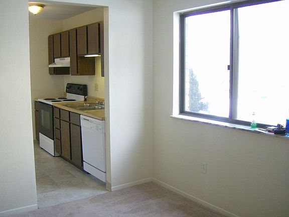 5th image of 2909 Autumnwood Dr