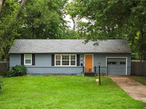 506 E 91st Ter, Kansas City, MO 64131
