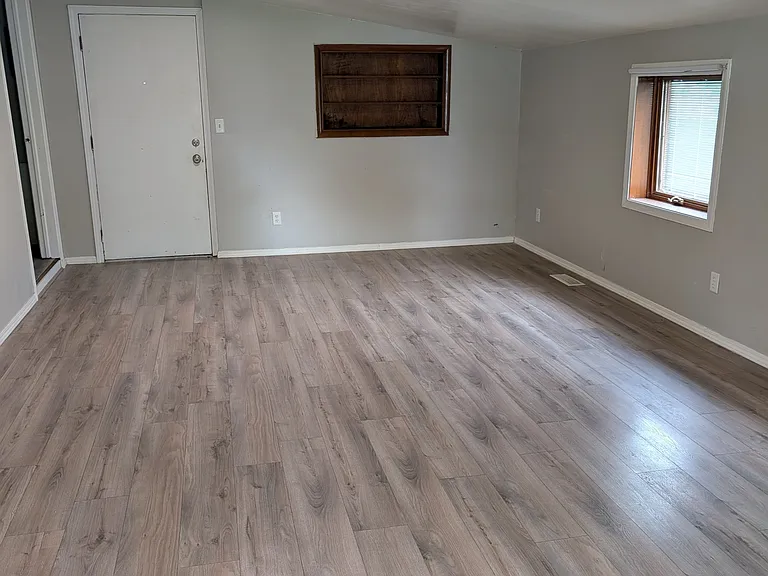 1003 N 5th St — Photo 3