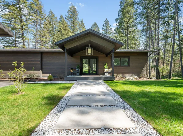 1100 Mooring Rd, Columbia Falls, MT 59912
