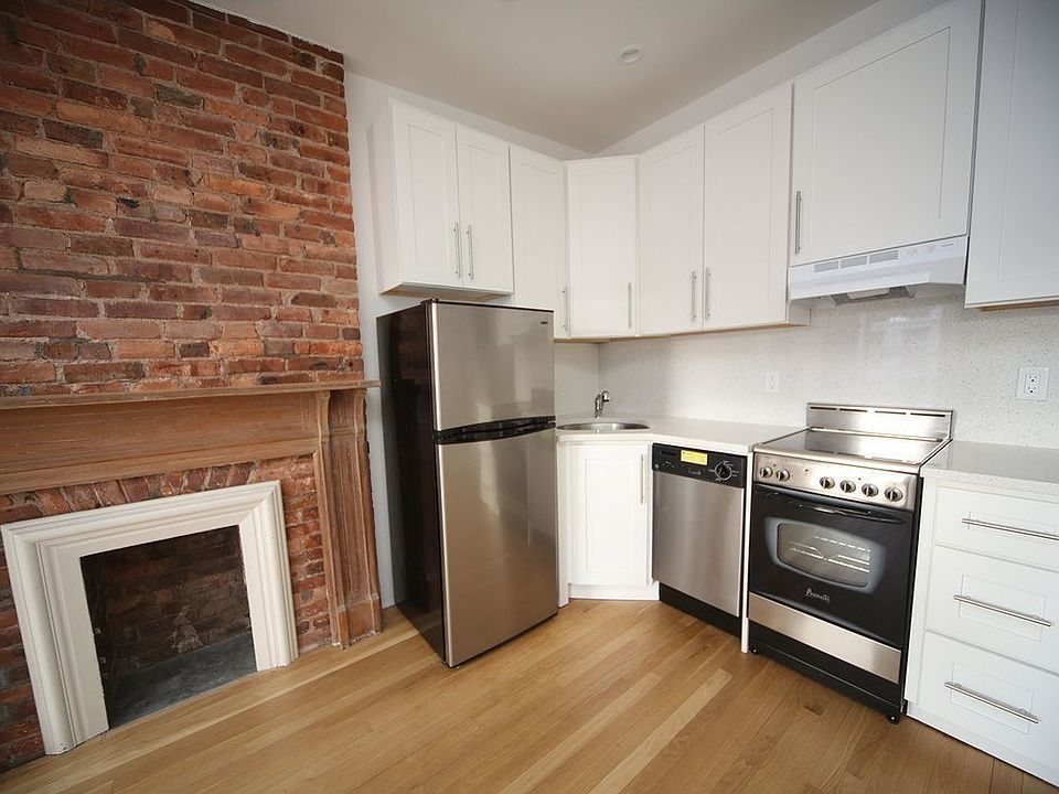 1st image of 926 President St #5R
