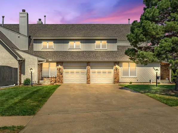 5612 SW Foxcroft Cir S, Topeka, KS 66614