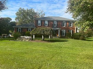 2726 Mustang Dr, Herndon, VA 20171