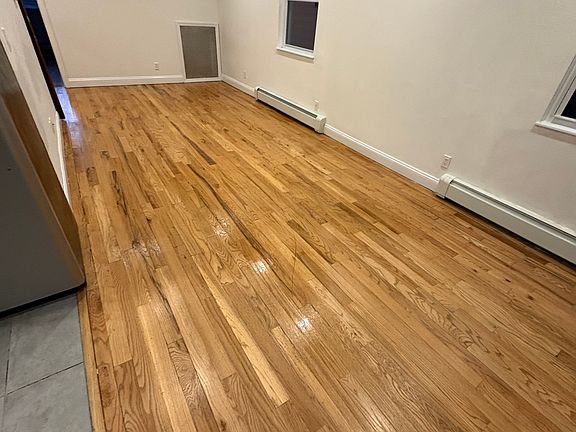 2nd image of 119 Mills Ave #3