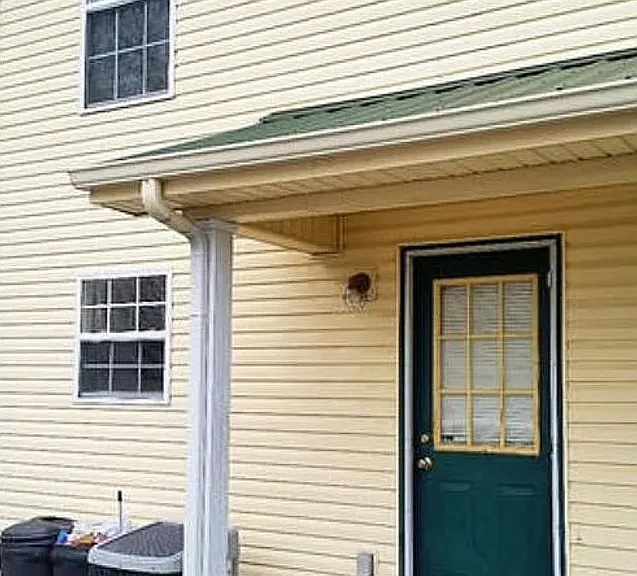 10 Willow St — Photo 12