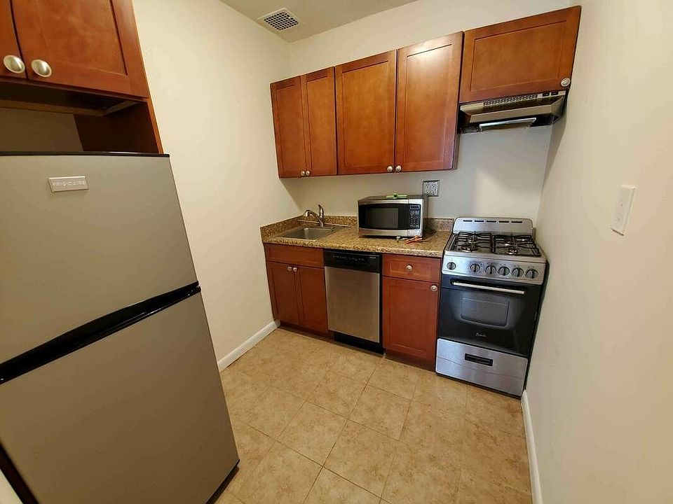 1st image of 149 W 75th St APT A