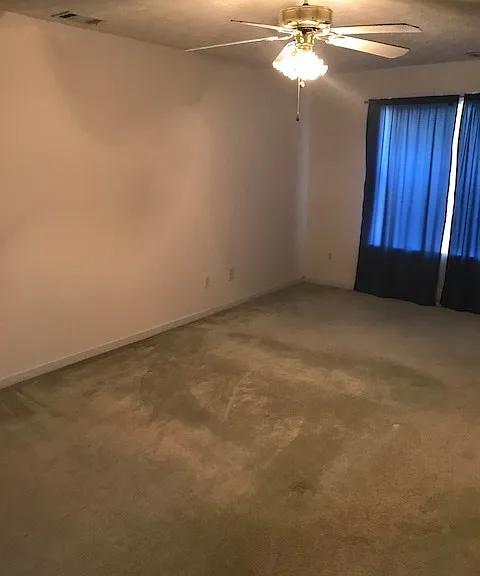 704 Dover Ct — Photo 12