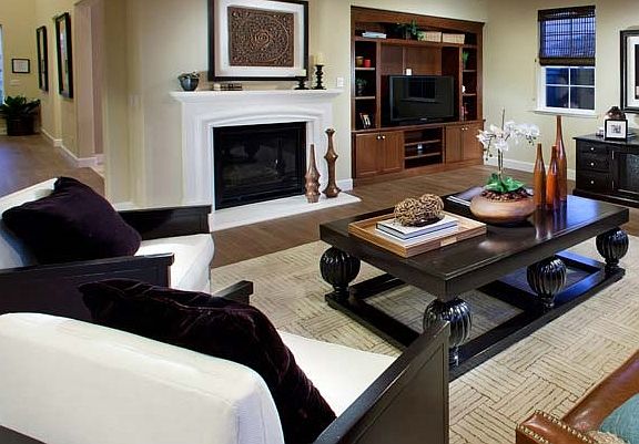 Churchill-family-room652