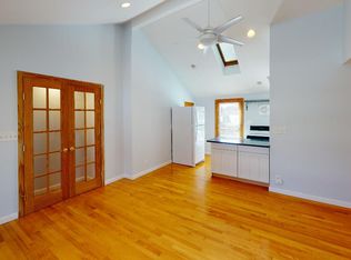 33 Summer St, Bedford, MA 01730