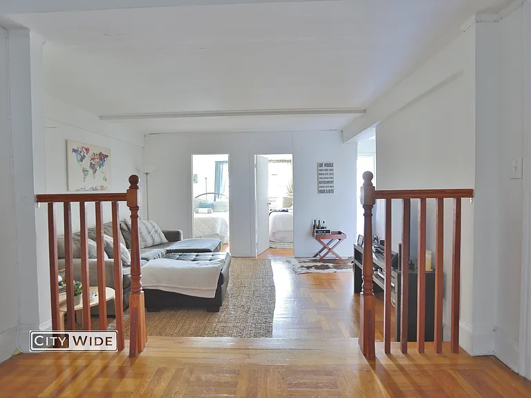 137 E 38th St #8B — Photo 2