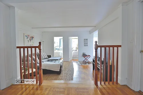 137 E 38th St #2G Photo 1